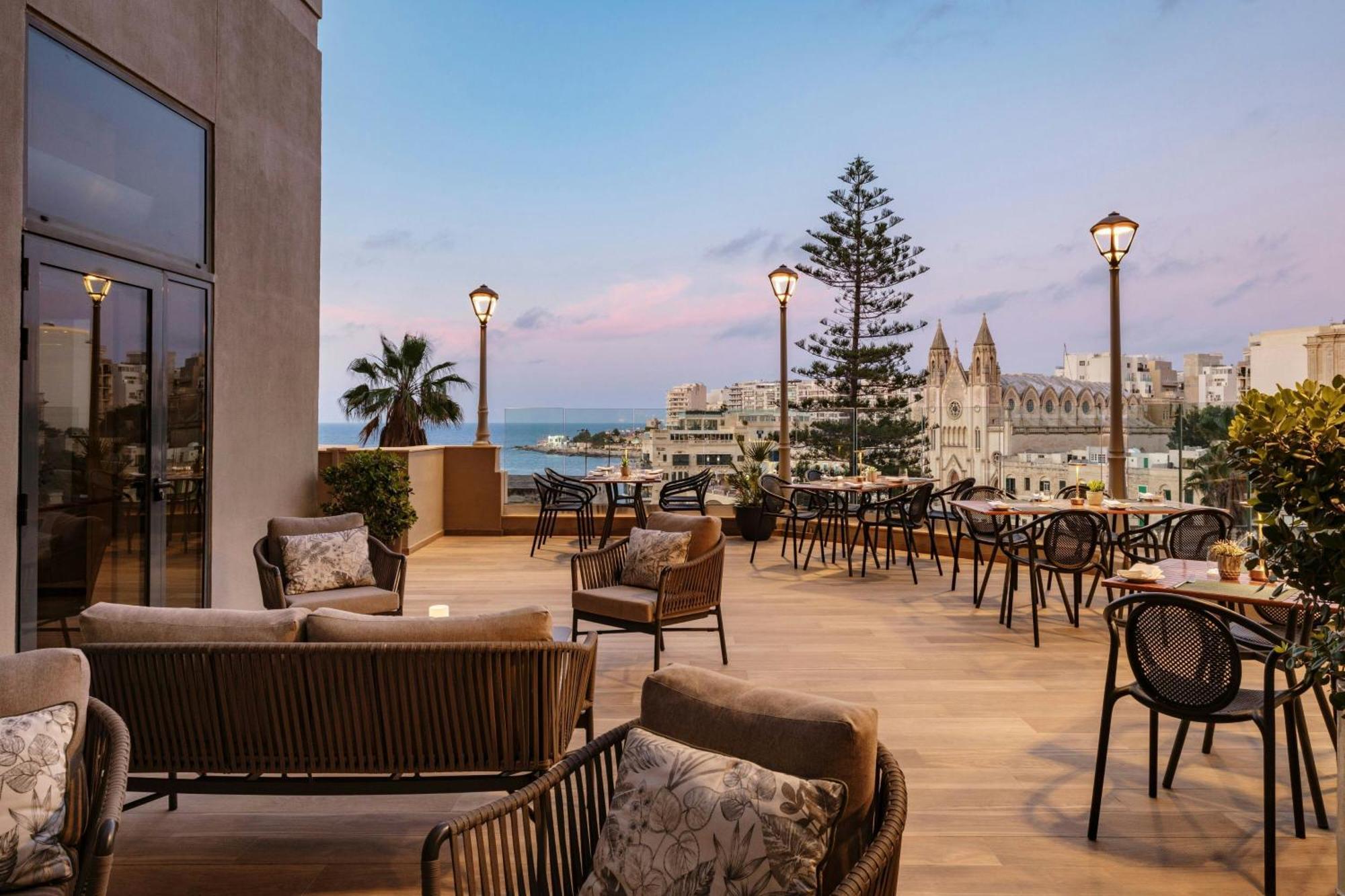 Malta Marriott & Szálloda